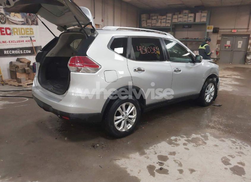 Photo 4 of 2014 Nissan Rogue SV (VIN 5N1AT2MV7EC753510)