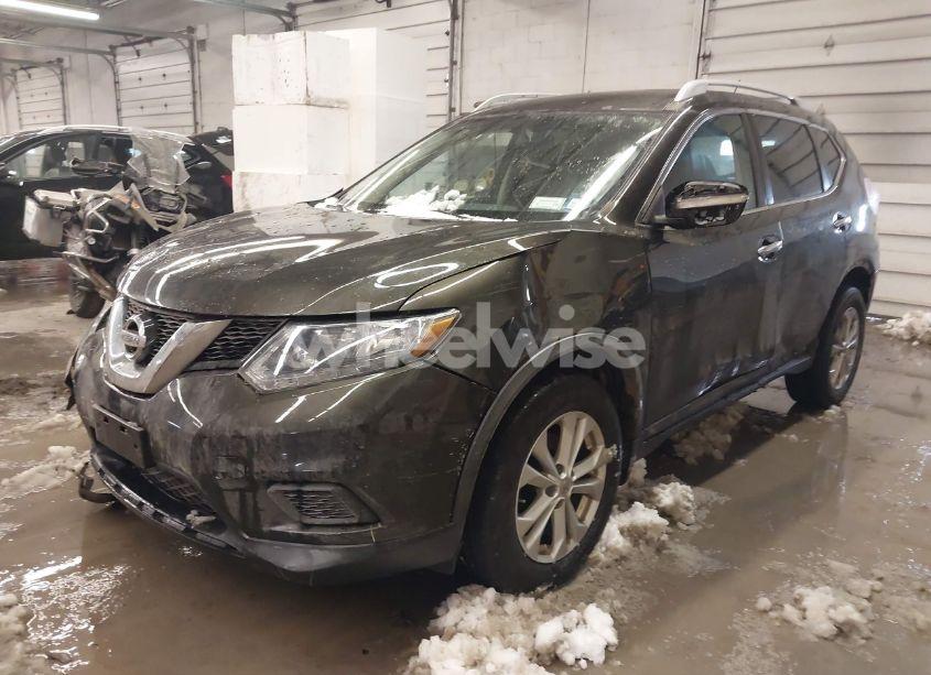 Photo 2 of 2014 Nissan Rogue SV (VIN 5N1AT2MV7EC825032)