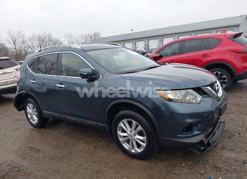 2014 Nissan Rogue SV (VIN 5N1AT2MV7EC847970) main photo