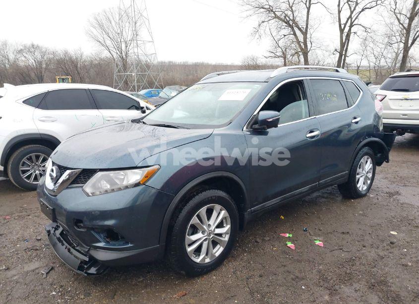 Photo 2 of 2014 Nissan Rogue SV (VIN 5N1AT2MV7EC847970)