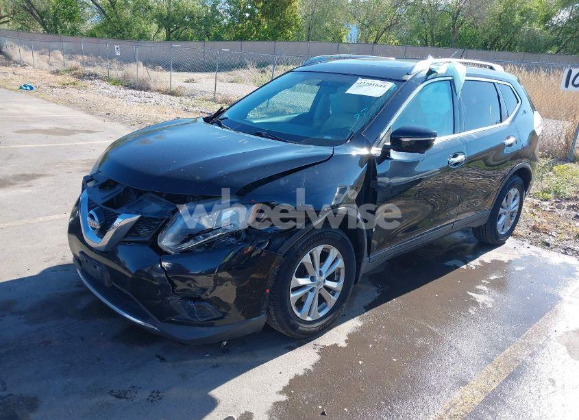 Photo 2 of 2015 Nissan Rogue SV (VIN 5N1AT2MV7FC750978)