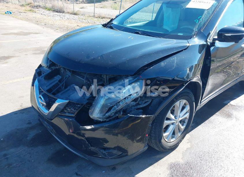 Photo 6 of 2015 Nissan Rogue SV (VIN 5N1AT2MV7FC750978)