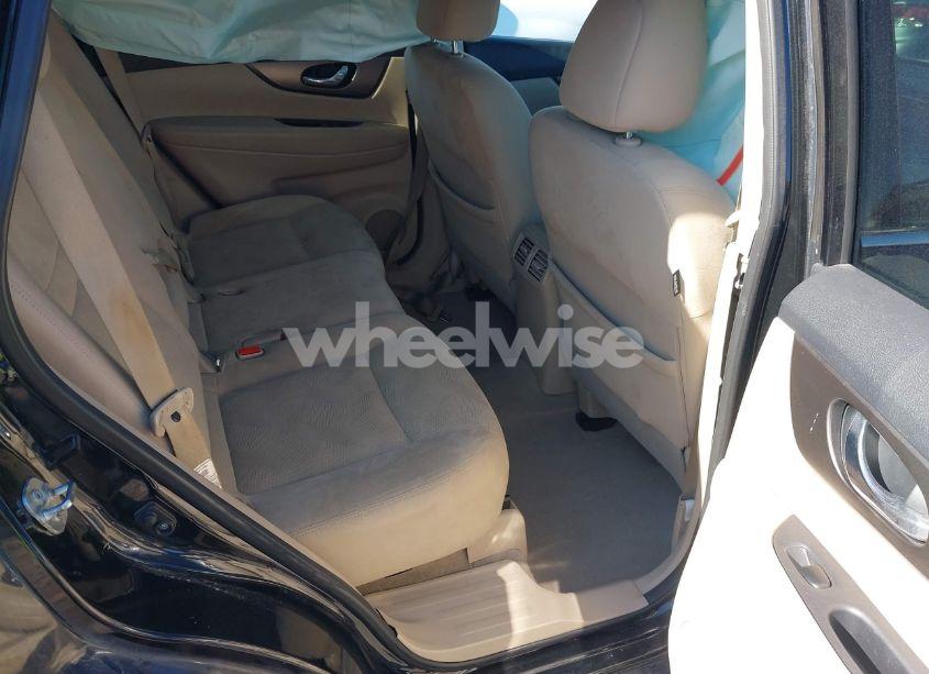 Photo 8 of 2015 Nissan Rogue SV (VIN 5N1AT2MV7FC750978)