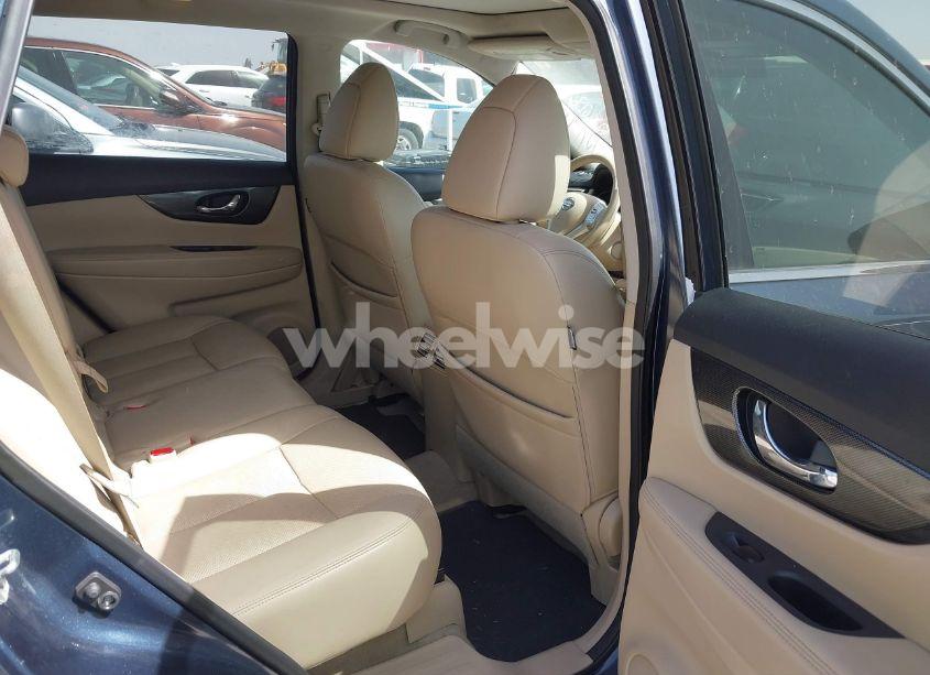 Photo 8 of 2015 Nissan Rogue SL (VIN 5N1AT2MV7FC821628)