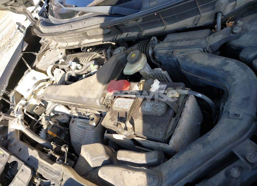 Photo 10 of 2015 Nissan Rogue SV (VIN 5N1AT2MV7FC824495)