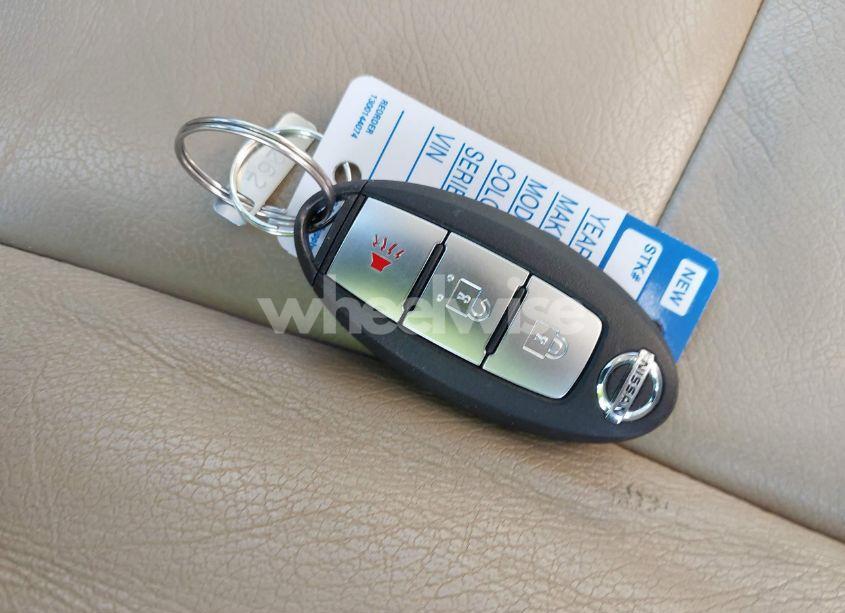 Photo 11 of 2015 Nissan Rogue SV (VIN 5N1AT2MV7FC824495)