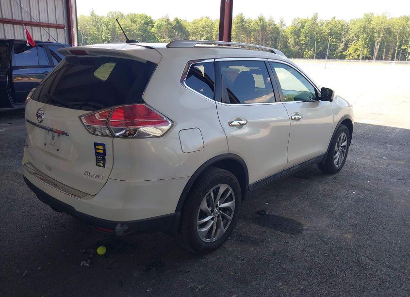 Photo 4 of 2015 Nissan Rogue SL (VIN 5N1AT2MV7FC870084)