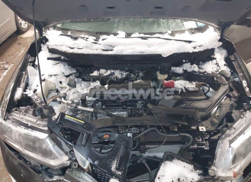 Photo 10 of 2015 Nissan Rogue SV (VIN 5N1AT2MV7FC898743)