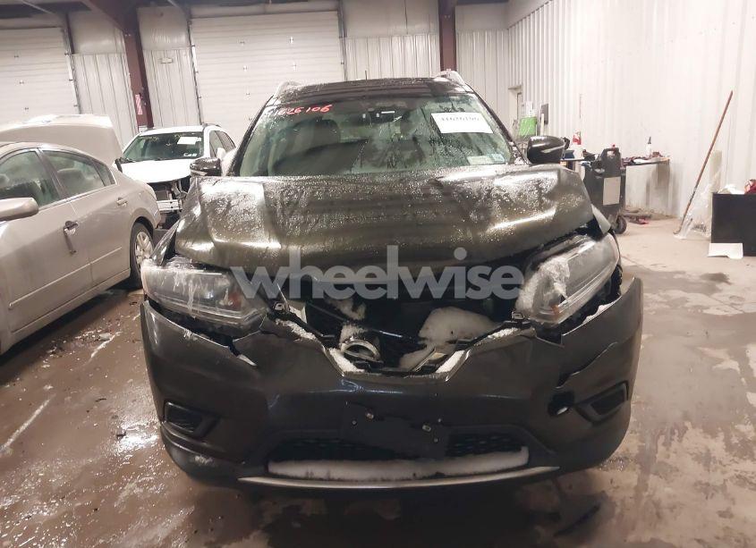Photo 12 of 2015 Nissan Rogue SV (VIN 5N1AT2MV7FC898743)