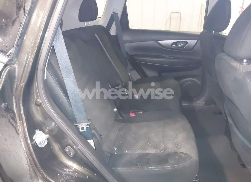 Photo 8 of 2015 Nissan Rogue SV (VIN 5N1AT2MV7FC898743)