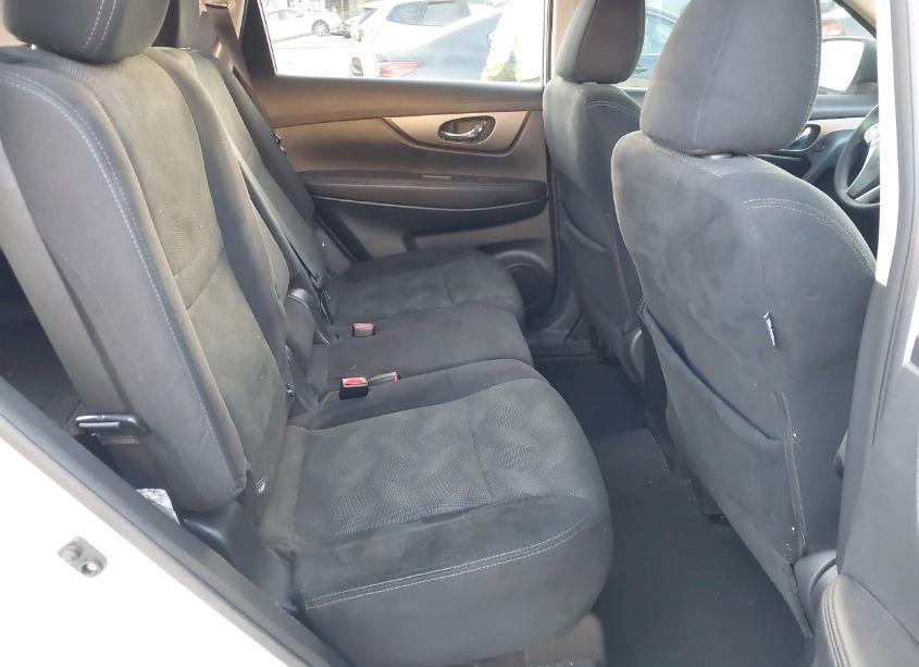 Photo 8 of 2016 Nissan Rogue SV (VIN 5N1AT2MV7GC747905)