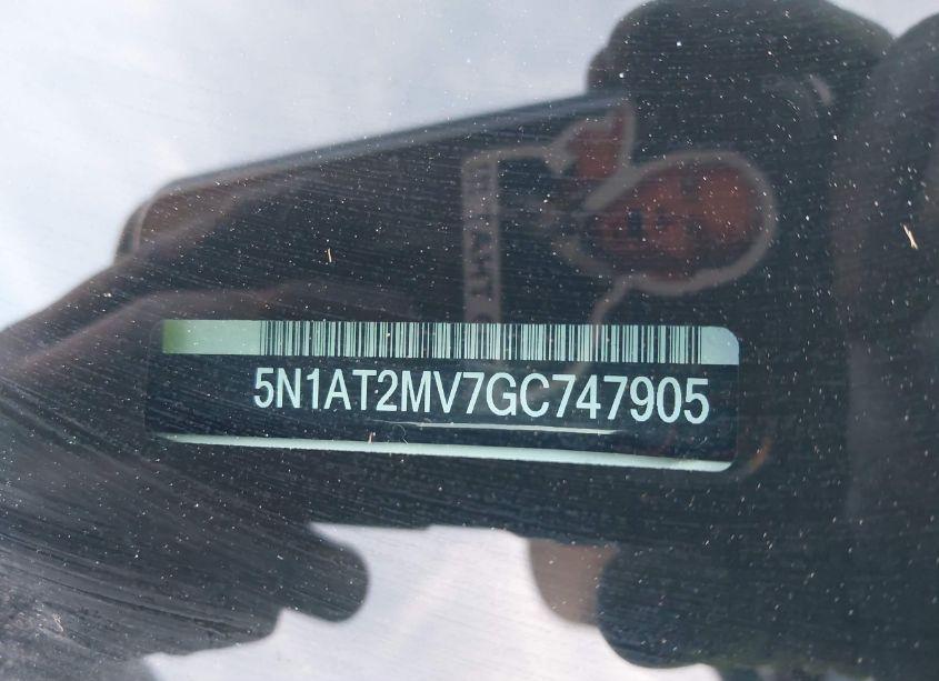 Photo 9 of 2016 Nissan Rogue SV (VIN 5N1AT2MV7GC747905)