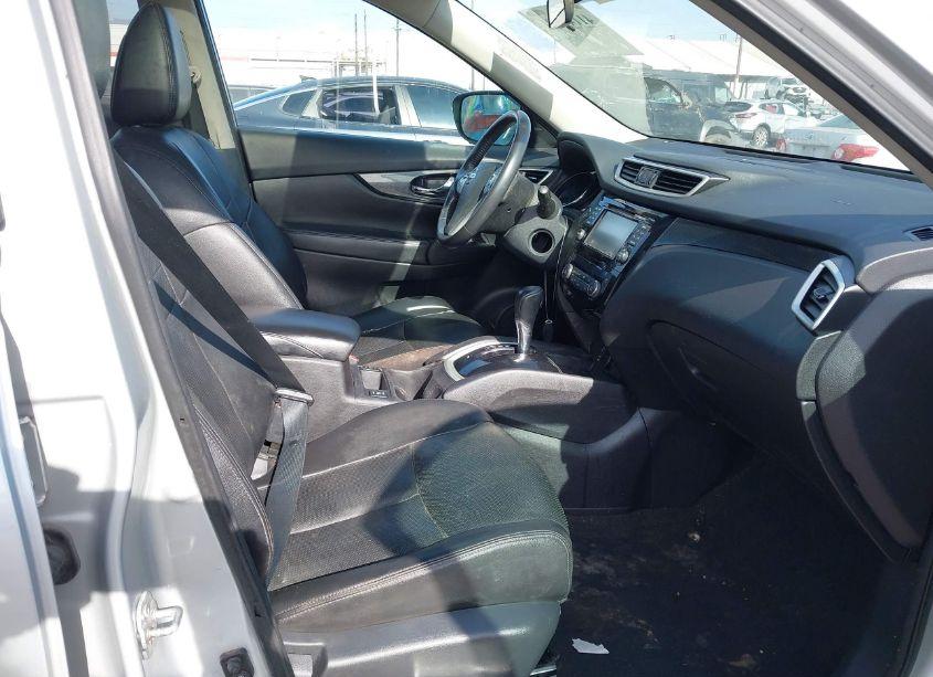 Photo 5 of 2016 Nissan Rogue SL (VIN 5N1AT2MV7GC753221)