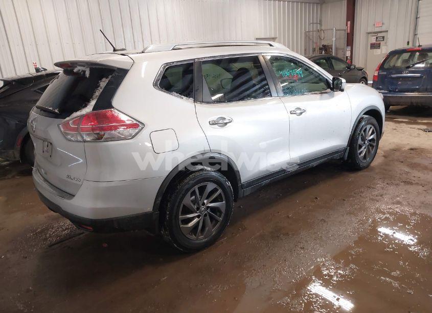 Photo 4 of 2016 Nissan Rogue SL (VIN 5N1AT2MV7GC788566)