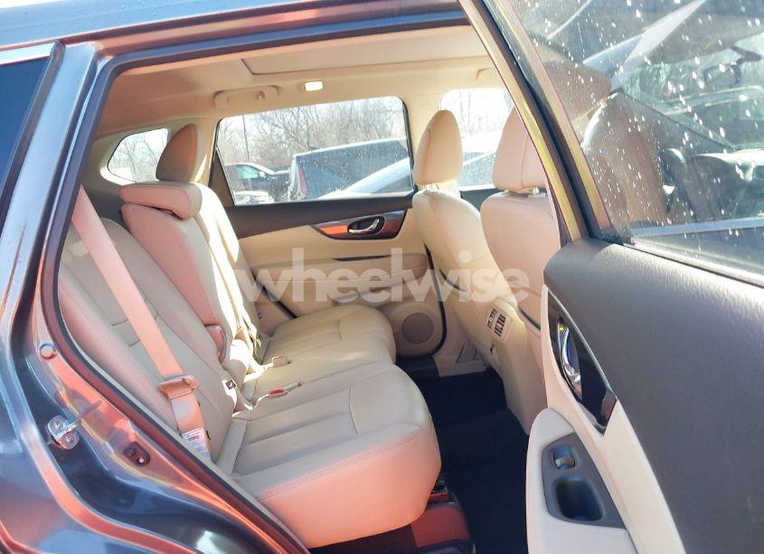 Photo 8 of 2016 Nissan Rogue SL (VIN 5N1AT2MV7GC790558)