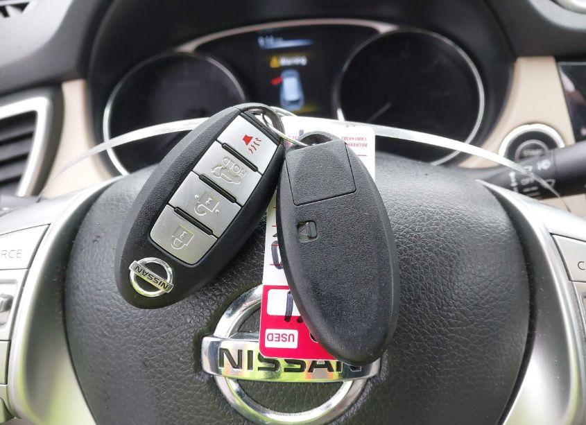 Photo 11 of 2016 Nissan Rogue SL (VIN 5N1AT2MV7GC832632)