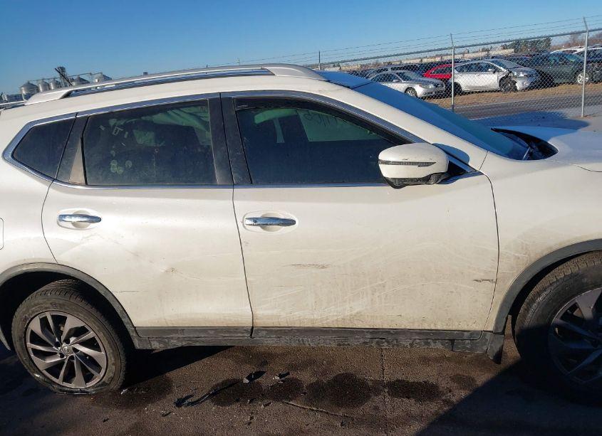 Photo 13 of 2016 Nissan Rogue SL (VIN 5N1AT2MV7GC862410)