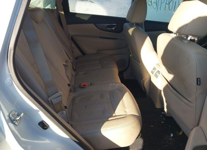 Photo 8 of 2016 Nissan Rogue SL (VIN 5N1AT2MV7GC862410)