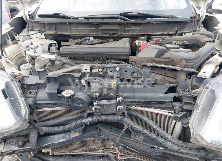 Photo 10 of 2017 Nissan Rogue SL (VIN 5N1AT2MV7HC731043)