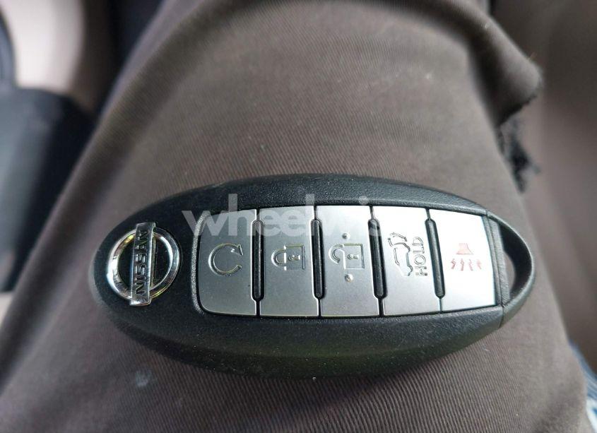 Photo 11 of 2017 Nissan Rogue SL (VIN 5N1AT2MV7HC731043)