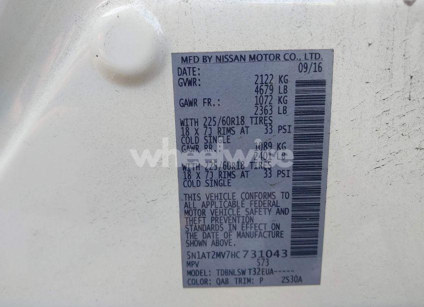 Photo 9 of 2017 Nissan Rogue SL (VIN 5N1AT2MV7HC731043)