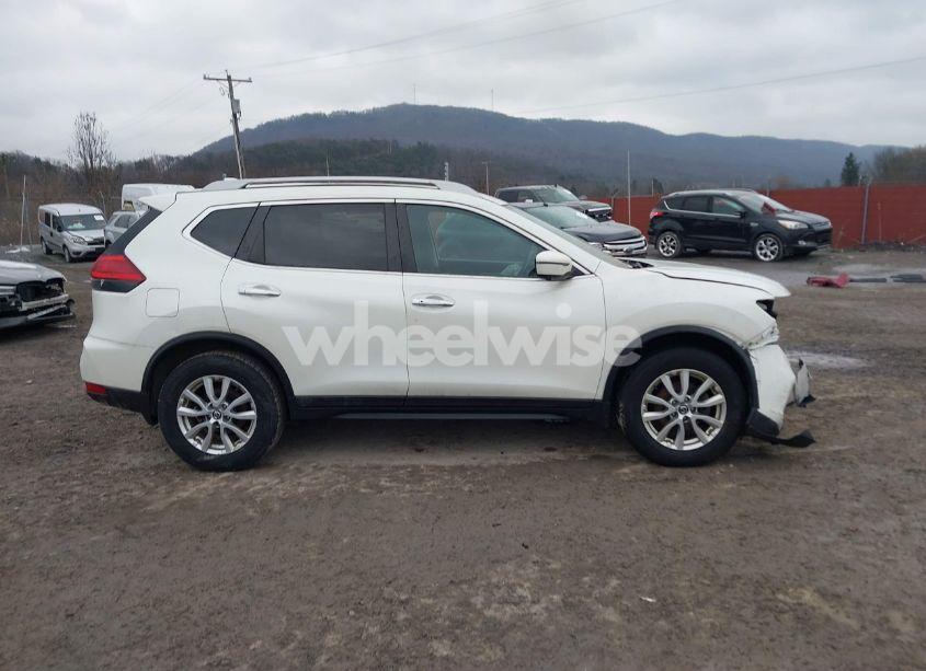 Photo 14 of 2017 Nissan Rogue SV (VIN 5N1AT2MV7HC753883)