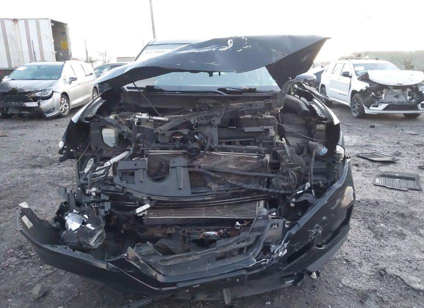 Photo 6 of 2017 Nissan Rogue S (VIN 5N1AT2MV7HC783997)