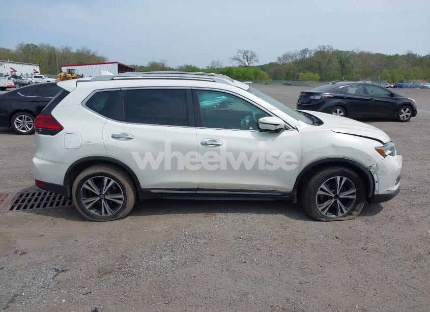Photo 13 of 2017 Nissan Rogue SL (VIN 5N1AT2MV7HC794711)