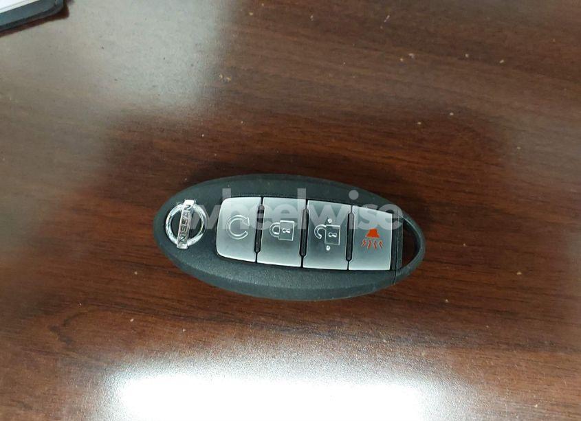 Photo 11 of 2017 Nissan Rogue SV (VIN 5N1AT2MV7HC801057)