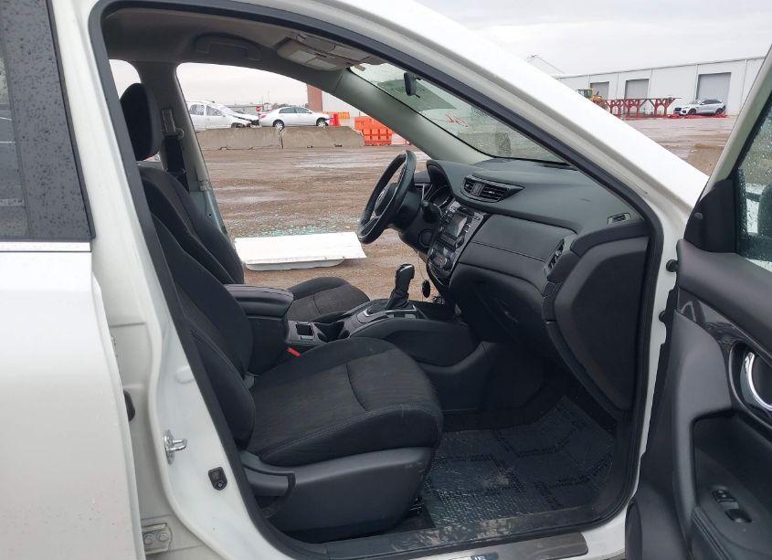 Photo 5 of 2017 Nissan Rogue SV (VIN 5N1AT2MV7HC803567)