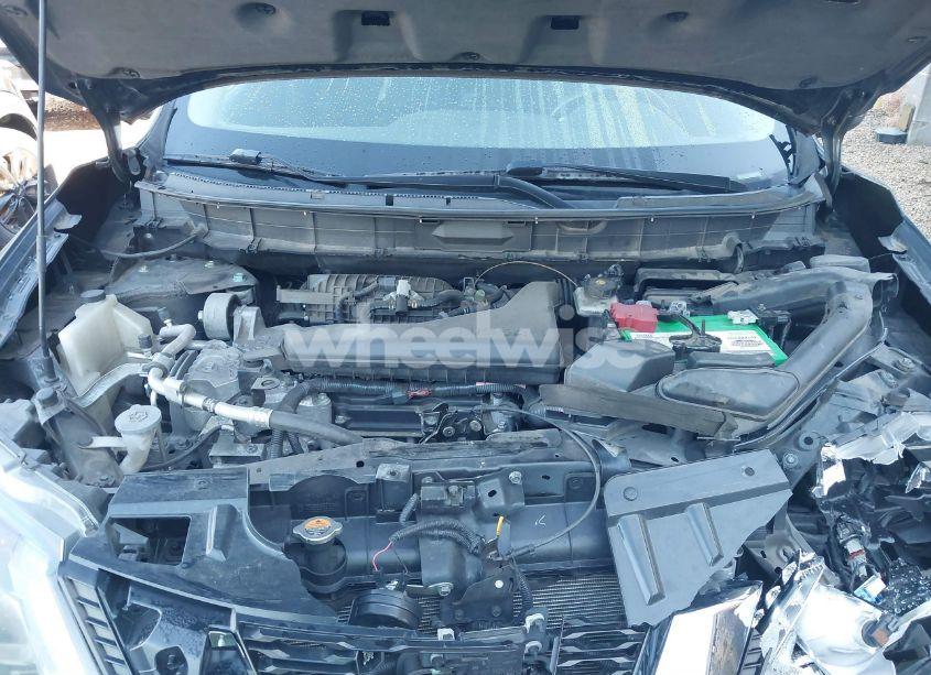 Photo 10 of 2017 Nissan Rogue SV (VIN 5N1AT2MV7HC856172)