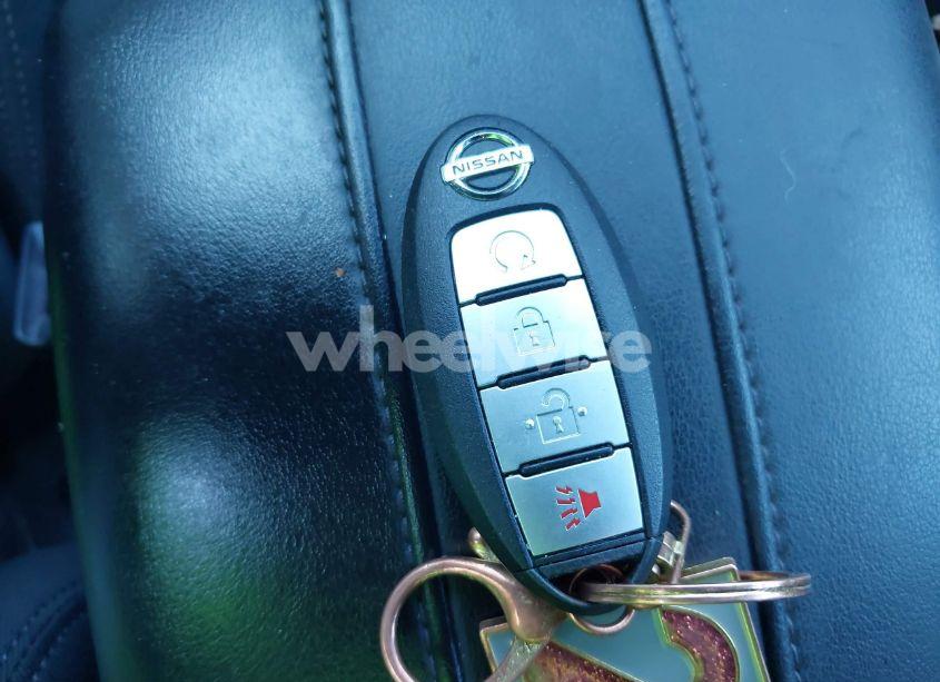 Photo 11 of 2017 Nissan Rogue SV (VIN 5N1AT2MV7HC856172)