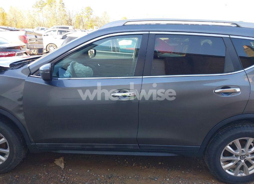 Photo 14 of 2017 Nissan Rogue SV (VIN 5N1AT2MV7HC856172)