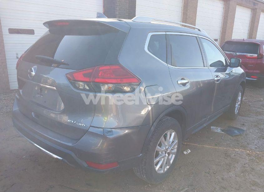 Photo 4 of 2017 Nissan Rogue SV (VIN 5N1AT2MV7HC856172)