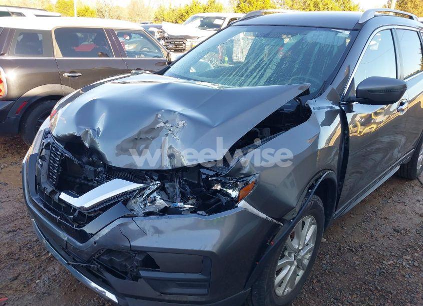 Photo 6 of 2017 Nissan Rogue SV (VIN 5N1AT2MV7HC856172)