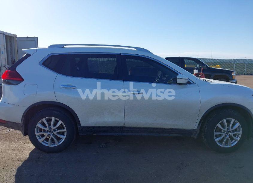 Photo 12 of 2017 Nissan Rogue SV (VIN 5N1AT2MV7HC896395)