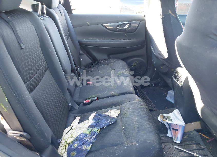 Photo 8 of 2017 Nissan Rogue SV (VIN 5N1AT2MV7HC896395)