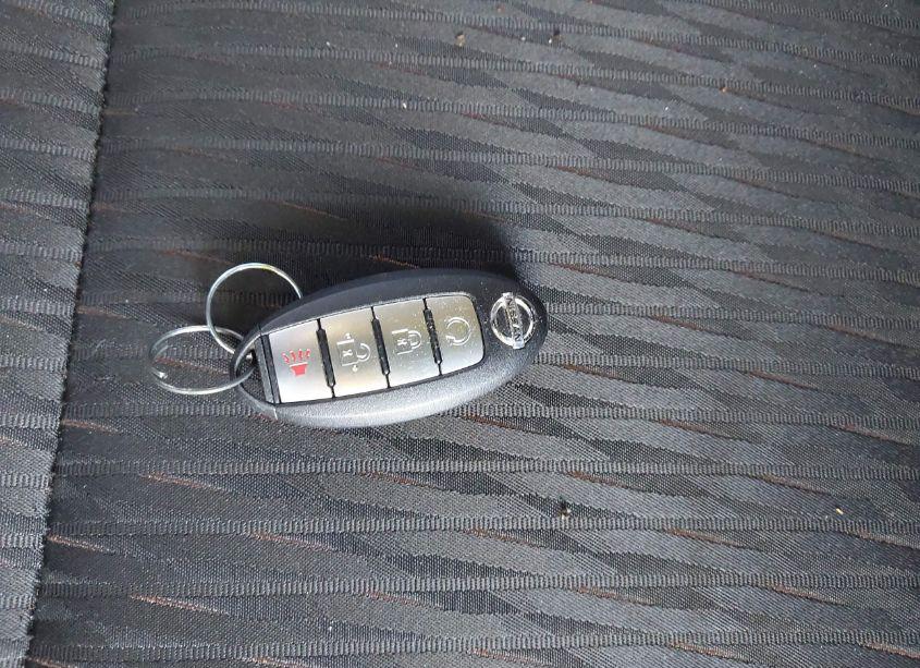 Photo 11 of 2017 Nissan Rogue SV (VIN 5N1AT2MV7HC897059)