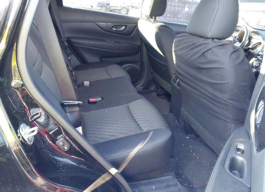 Photo 8 of 2017 Nissan Rogue SV (VIN 5N1AT2MV7HC897059)