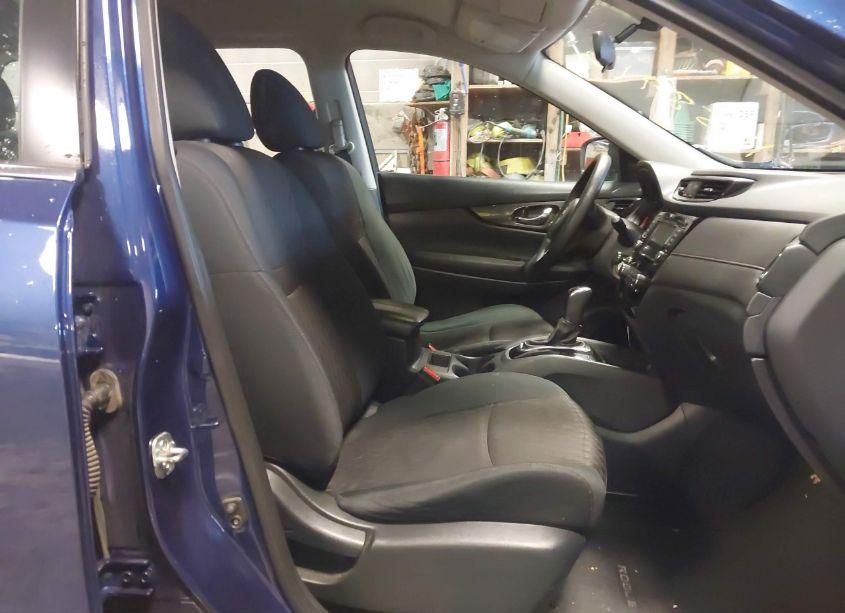 Photo 5 of 2018 Nissan Rogue S (VIN 5N1AT2MV7JC736264)