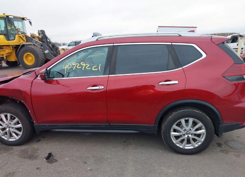 Photo 14 of 2018 Nissan Rogue SV (VIN 5N1AT2MV7JC764436)