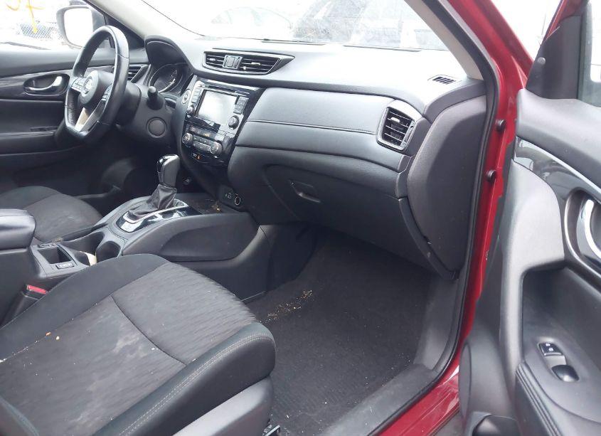 Photo 5 of 2018 Nissan Rogue SV (VIN 5N1AT2MV7JC764436)