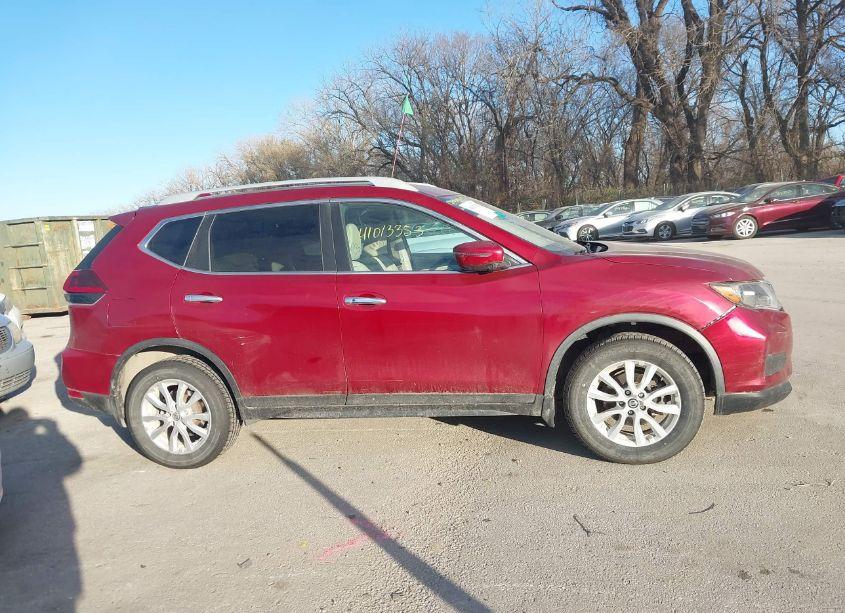 Photo 13 of 2018 Nissan Rogue SV (VIN 5N1AT2MV7JC790194)