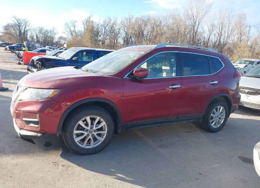 Photo 14 of 2018 Nissan Rogue SV (VIN 5N1AT2MV7JC790194)