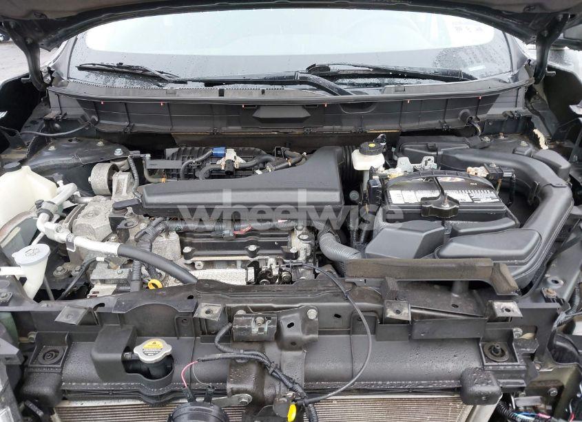 Photo 10 of 2018 Nissan Rogue S (VIN 5N1AT2MV7JC827941)