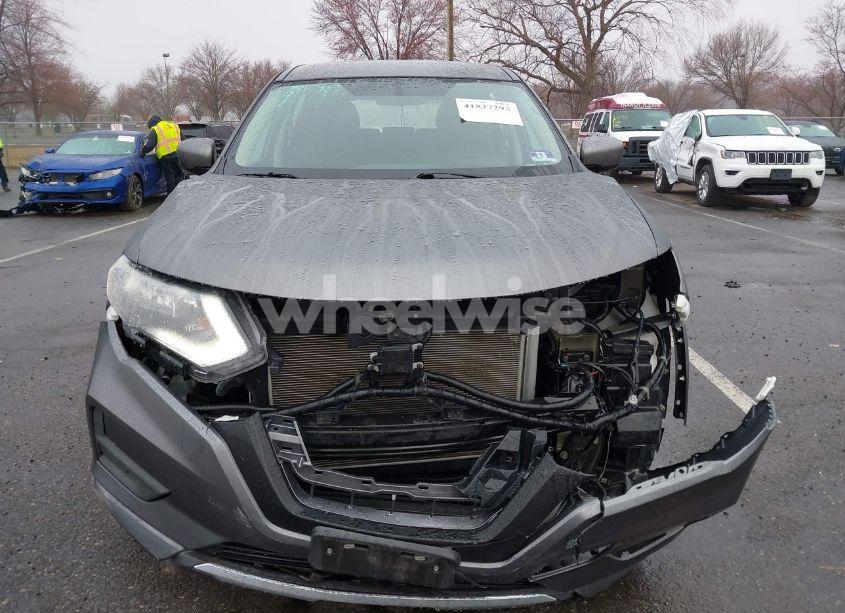 Photo 13 of 2018 Nissan Rogue S (VIN 5N1AT2MV7JC827941)