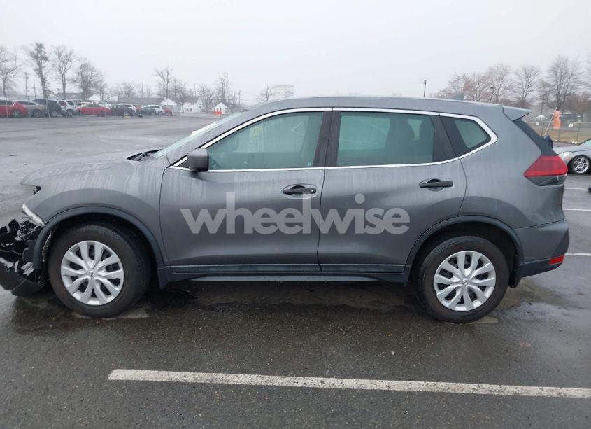 Photo 15 of 2018 Nissan Rogue S (VIN 5N1AT2MV7JC827941)