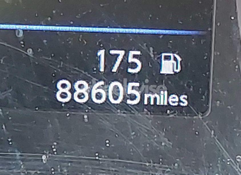 Photo 16 of 2018 Nissan Rogue S (VIN 5N1AT2MV7JC827941)