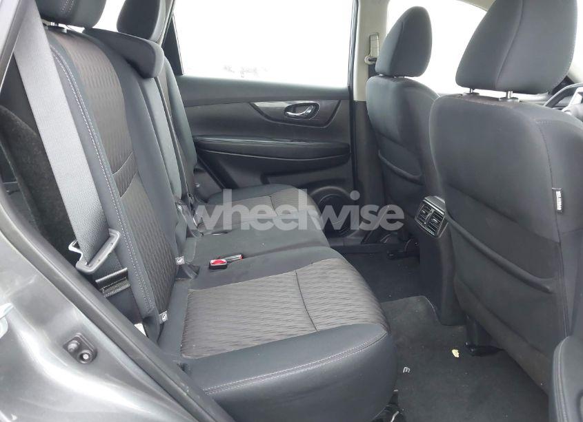 Photo 8 of 2018 Nissan Rogue S (VIN 5N1AT2MV7JC827941)