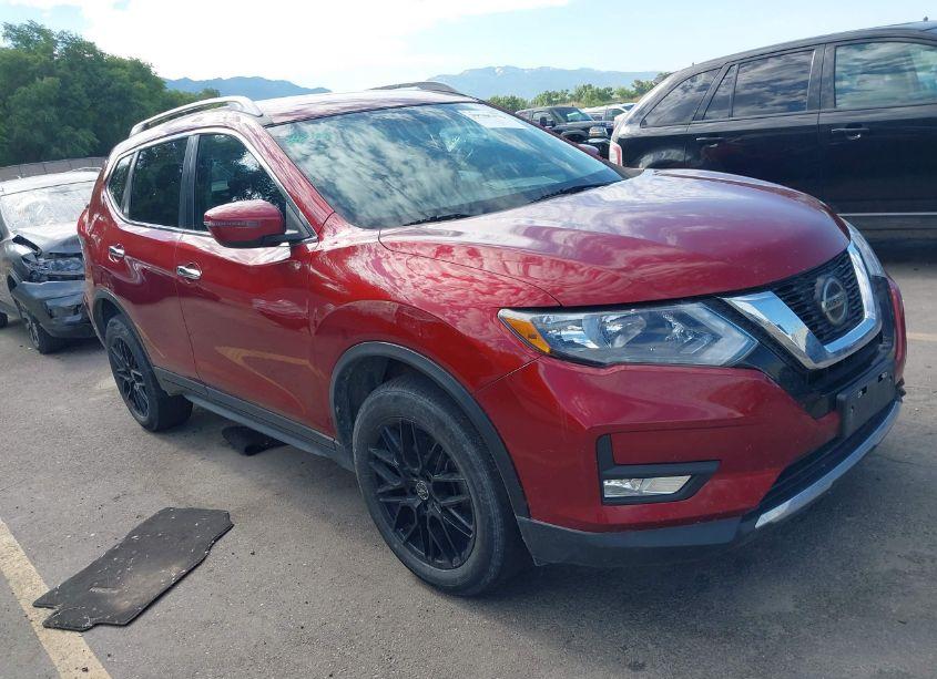 2018 Nissan Rogue SV (VIN 5N1AT2MV7JC851351) main photo